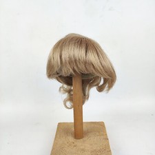 Vintage blonde Kunsthaar Puppenper&uuml;cke, kurze Haare, hinten mit Locken, 11 Zoll