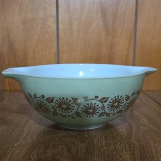 Vintage Pyrex Sage Green Gold Medallion Cinderella Mixing Bowl #443