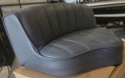 Pedestal Seat. (Springfield)