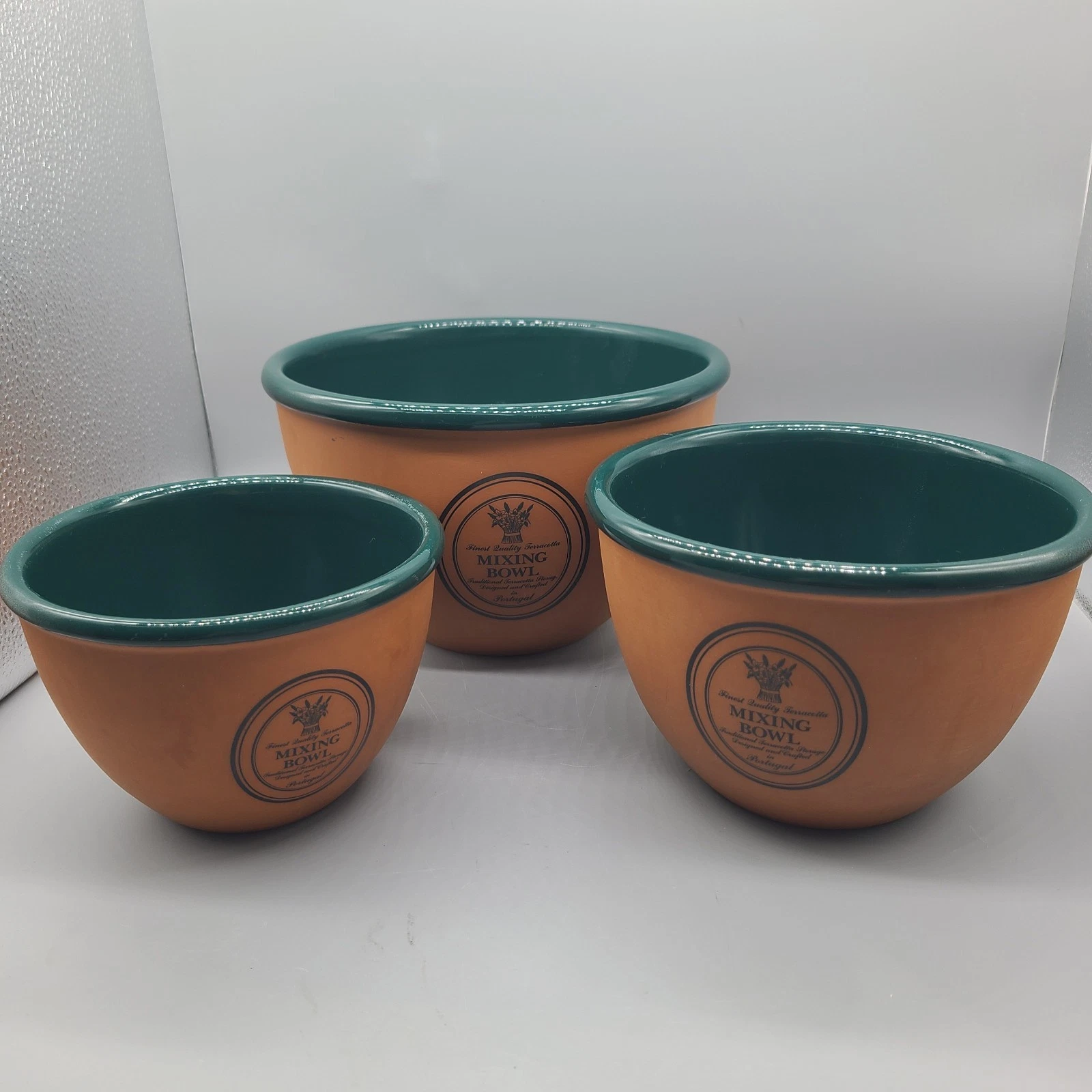 Finest Quality Terracotta Portugal Mixing Nesting Bowl Set Glazed Lot of 3