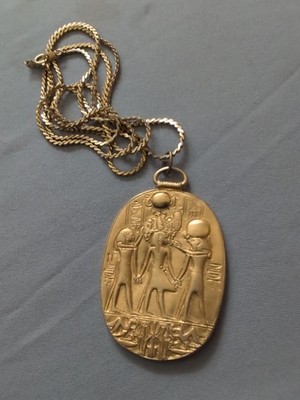 Vintage Met Museum MMA 1976 King Tut Coronation Pendant Egyptian Moma