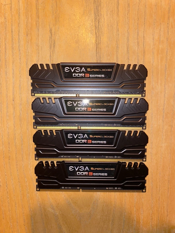 16GB EVGA Superclockeada RAM PC3-12800 DDR3-1600 2x8GB CL9 1.5V Memoria 16GD31600MR Foto 2 de 4