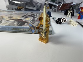 LEGO Castle 7079 Drawbridge Defense Complete Gold Knight cas415 Fantasy Era 2009