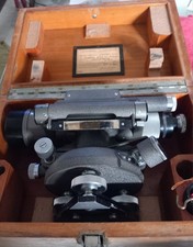 teodolite. Tacheometro LIVELLO della FILOTECNICA SALMOIRAGHI anni 60
