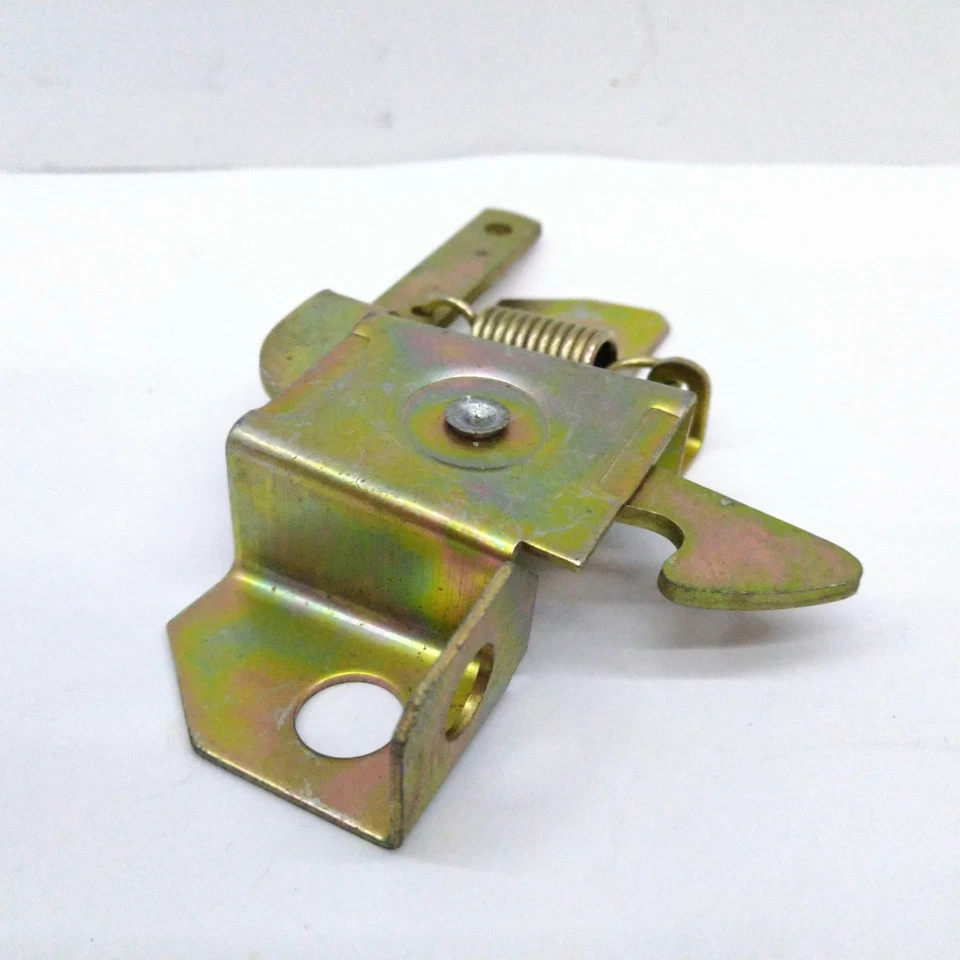 GANCIO CHIUSURA COFANO ANTERIORE FIAT 125 T.T. Foto 4 de 4