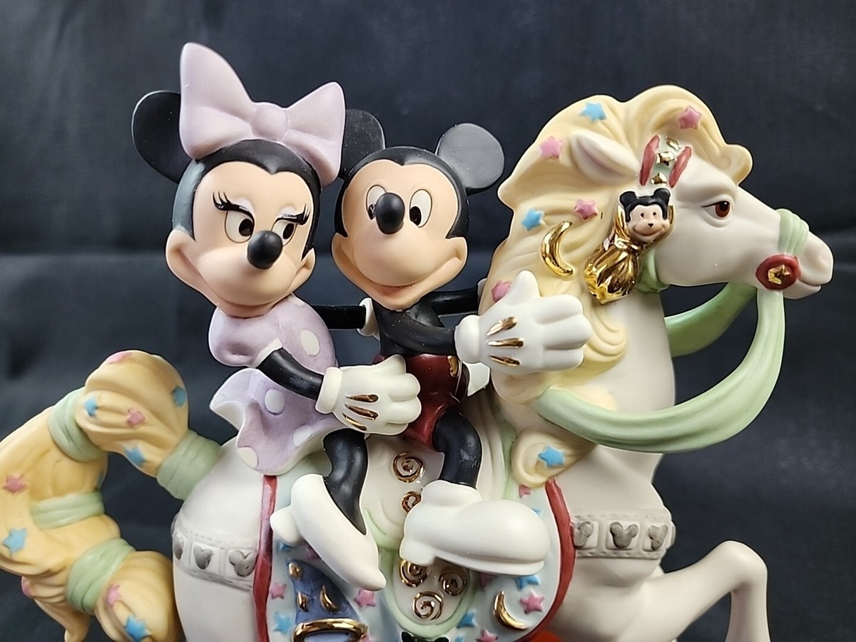LENOX　Mickey's Carousel Romance Lenox Disney Mickeys Carousel Horse Romance 2008 Figurine w/Minnie