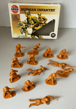 Airfix Russian Infantry 1:32 Model Figures Series 2 14-Pieces Humbrol Open Box