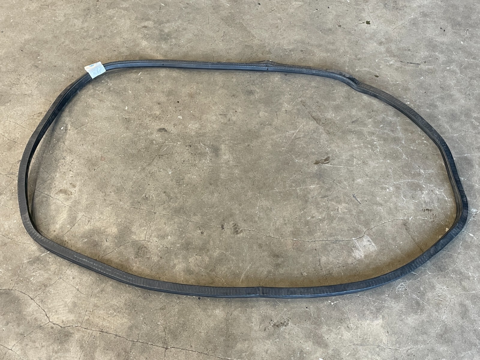 03-07 Bentley Continental GT Front Hood Bonnet Rubber Weatherstrip Seal 1577 OEM