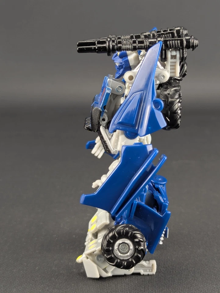 Transformers Revenge Of The Fallen Beachcomber complete Hasbro ROTF Scout Class - Image 2 of 4
