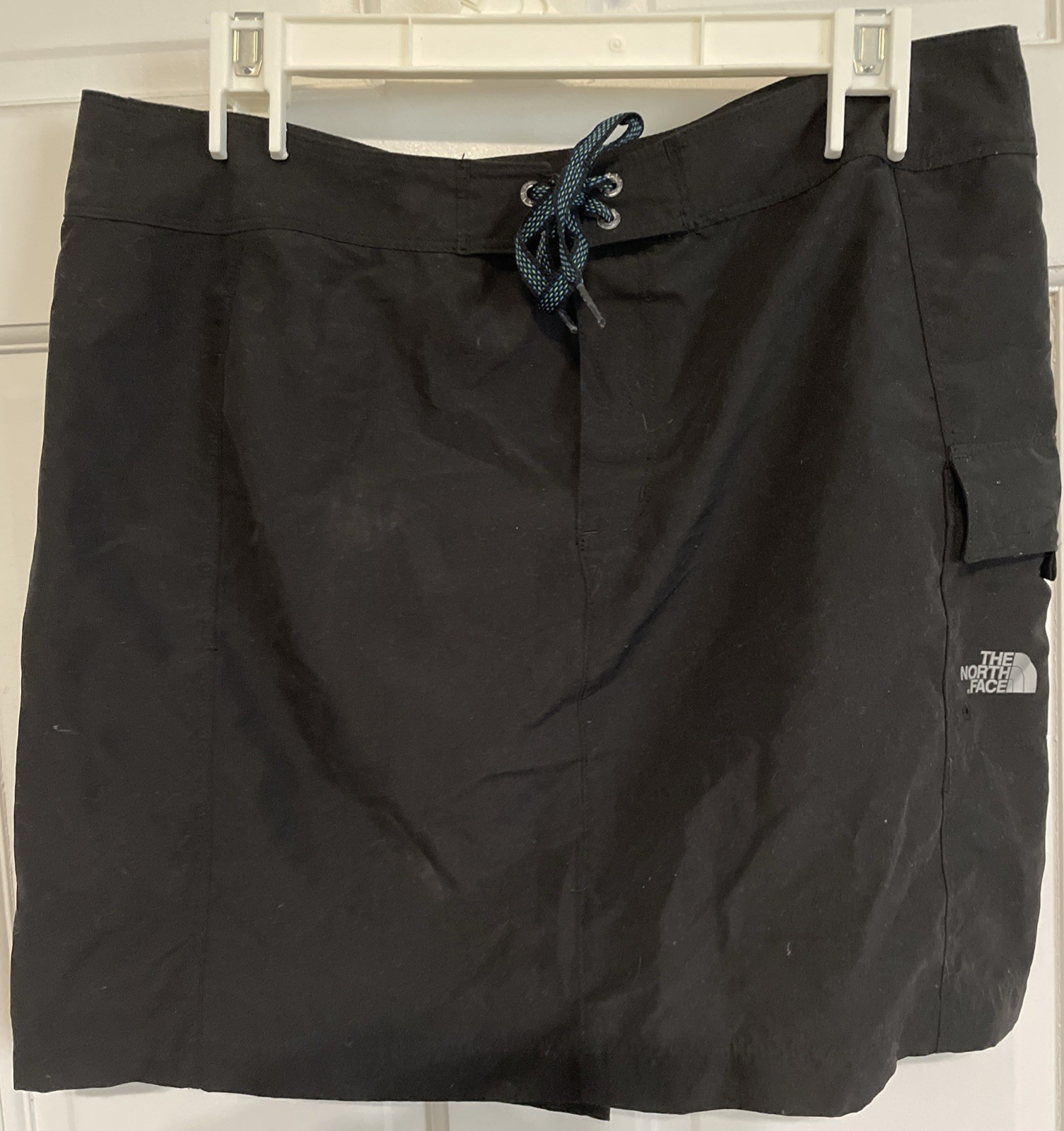 North Face Black Cargo Skirt Size 10 Lightweight Short Pocket