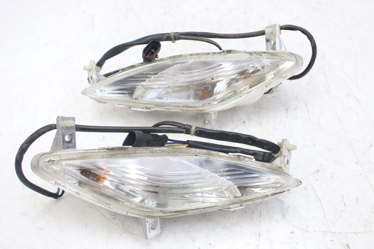 FRONT TURN SIGNAL - PIAGGIO FLY 4T 50 (2013 - 2017)