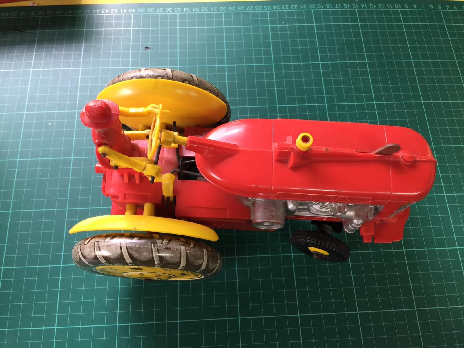 VINTAGE MARX TOY REVERSIBLE DIESEL ELECTRIC TRACTOR 1950's FARMING