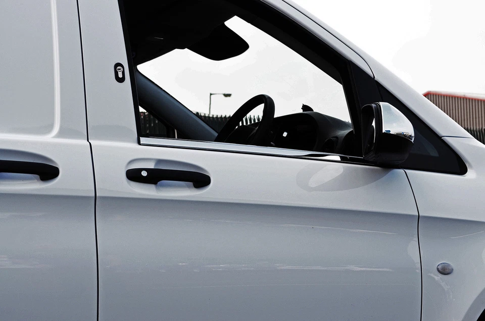 Cubiertas de moldura de umbral de ventana de puerta lateral cromadas para Mercedes-Benz Clase V (2015+) - Imagen 3 de 3