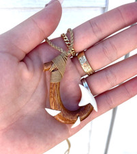 Hawaiian Jewelry Fish Hook Carved Choker/Necklace Koa Wood W/ Bone Edges 45014