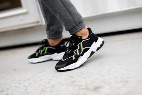 Adidas Originals Ozweego Shoes Black/Solar Green/Onix Size 9