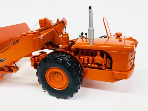 Allis Chalmers TS-300 Motor Scraper 1:50 Scale - Picture 7 of 10