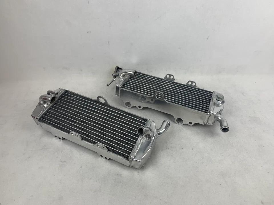 Radiador de aluminio para 1994-2006 1995 1996 1997 1998 KTM LC4 620 625 640 660 Foto 2 de 4