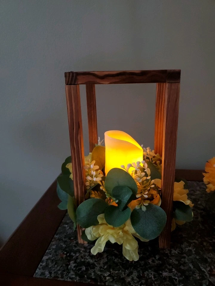 Centro de mesa linterna de madera rústica Foto 4 de 4