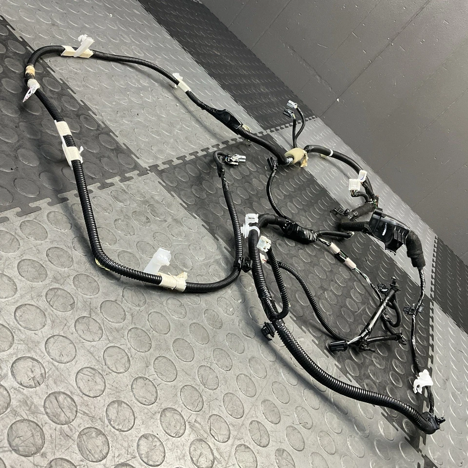 Arnés de cableado de maletero trasero Toyota Camry 2015-2017 OEM Foto 3 de 4