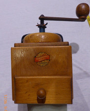 Kaffeemühle aus Holz, "Leinbrocks Ideal", alt, gebraucht, Sammlerstück