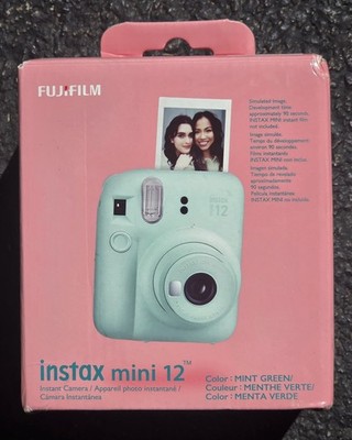 BRAND NEW FUJIFILM FUJI INSTAX MINI 12 INSTANT CAMERA MINT GREEN