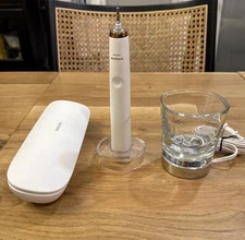 Philips Sonicare DiamondClean Classic Electric Toothbrush, White Rose Gold READ