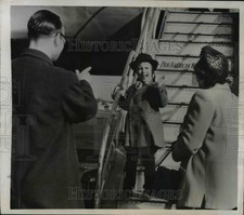 1949 Press Photo New York 4 yr old Alan Wood flies alone to England to visit NYC