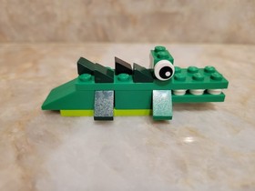 LEGO CLASSIC: Lego Medium Creative Brick Box (10696) 480+ pieces Minifigures