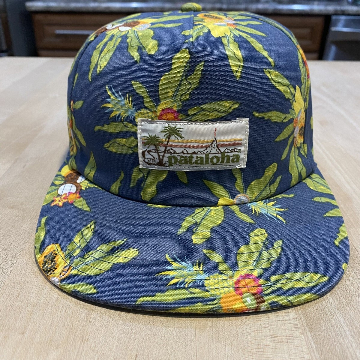 Pataloha hat