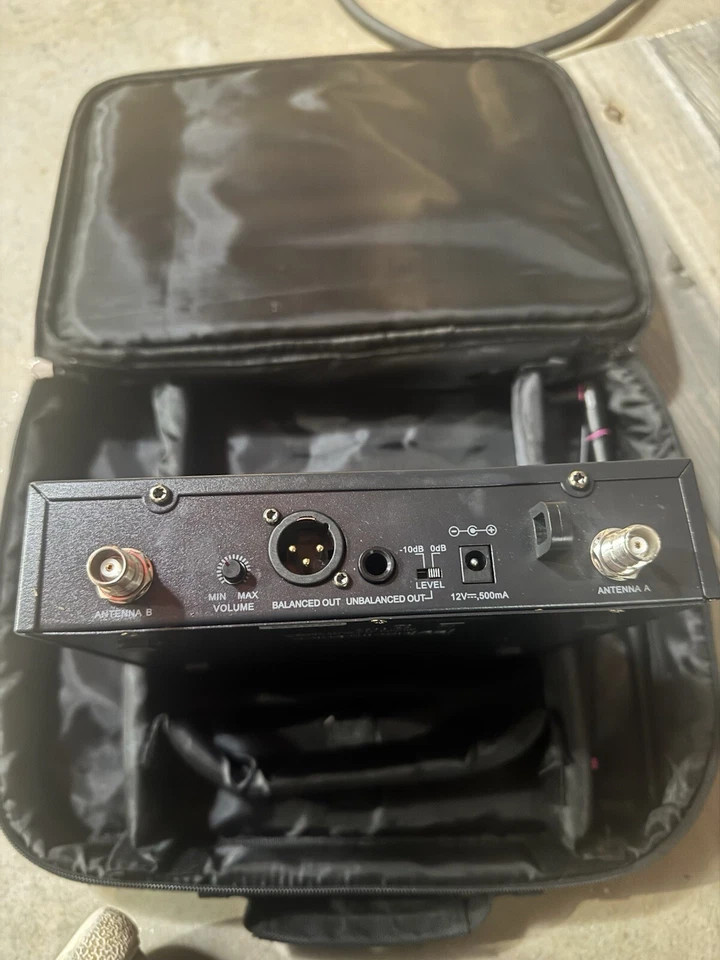 Sistema de micrófono inalámbrico Electro-Voice R300 (banda A) - micrófono Sem Fio profesional Foto 4 de 4