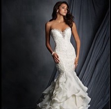 Stunning Alfred Angelo Bridal Style 2527 Modern Fit Mermaid Gown W Alteration  
