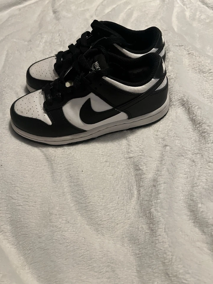 Nike Dunk Zapatos Bajos Juveniles Talla 12C Negro Blanco Panda Niños Pequeños PS CW1588-100 Foto 2 de 4