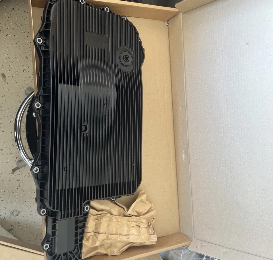 Kit de cárter de aceite y sello de transmisión Mopar genuino 68582385AA con filtro OEM Foto 3 de 4