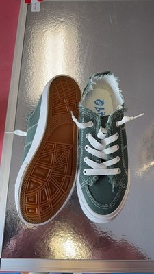 Obtaom Green Canvas Low-Top Sneakers with Distressed Edges