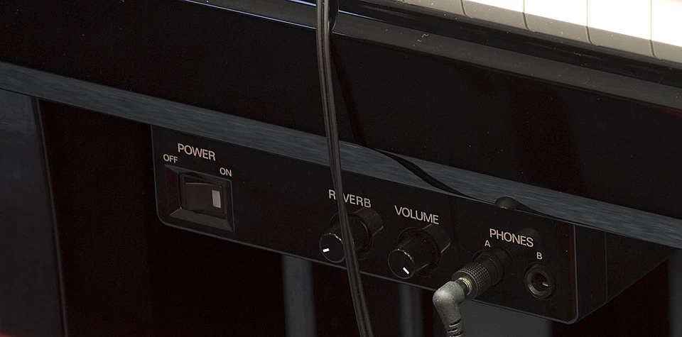 Yamaha B2 Silent Pianoforte, Nero Lucido, Usato - Immagine 2 di 4