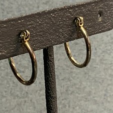 Hoop Hoops Pierced Earrings As Is Silver Snap Latch Retro Vintage Classic BoHo