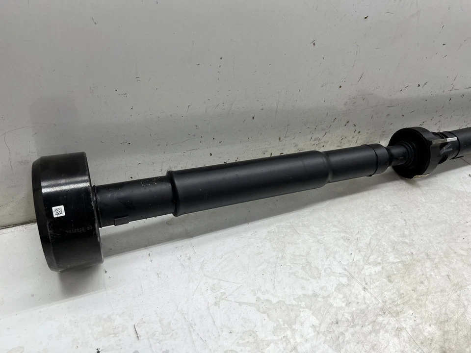 Conjunto de hélice del eje de transmisión trasero BMW 428i F33 F32 2014-2016 OEM 743361 Foto 3 de 4