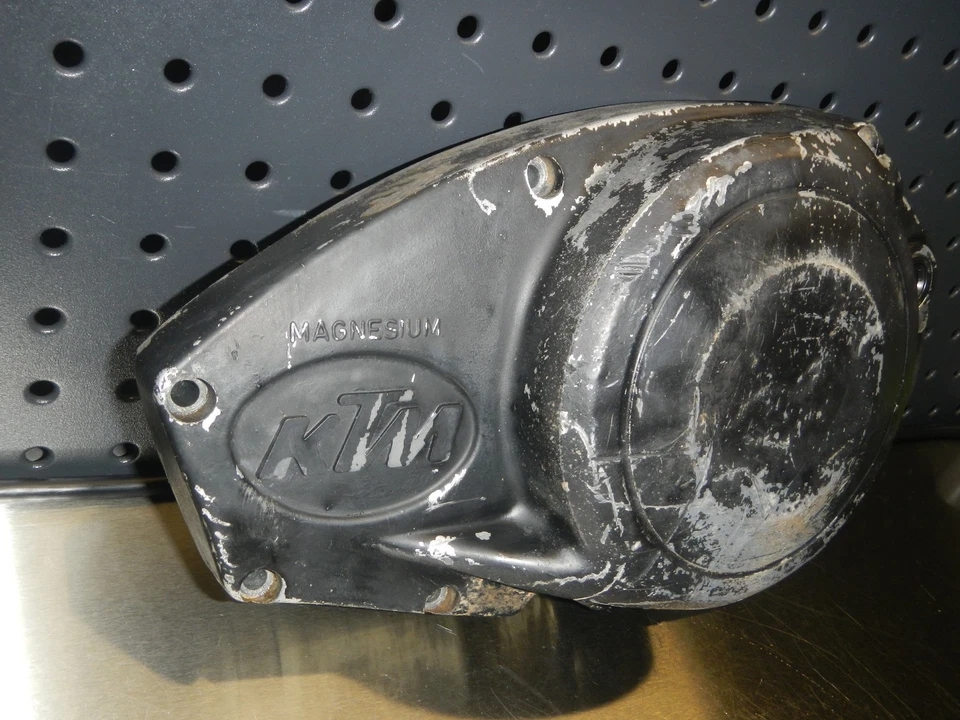 Cubierta de embrague KTM 400 1979 Ahrma Vintage MX 79 GS Mc Ktm Foto 2 de 4