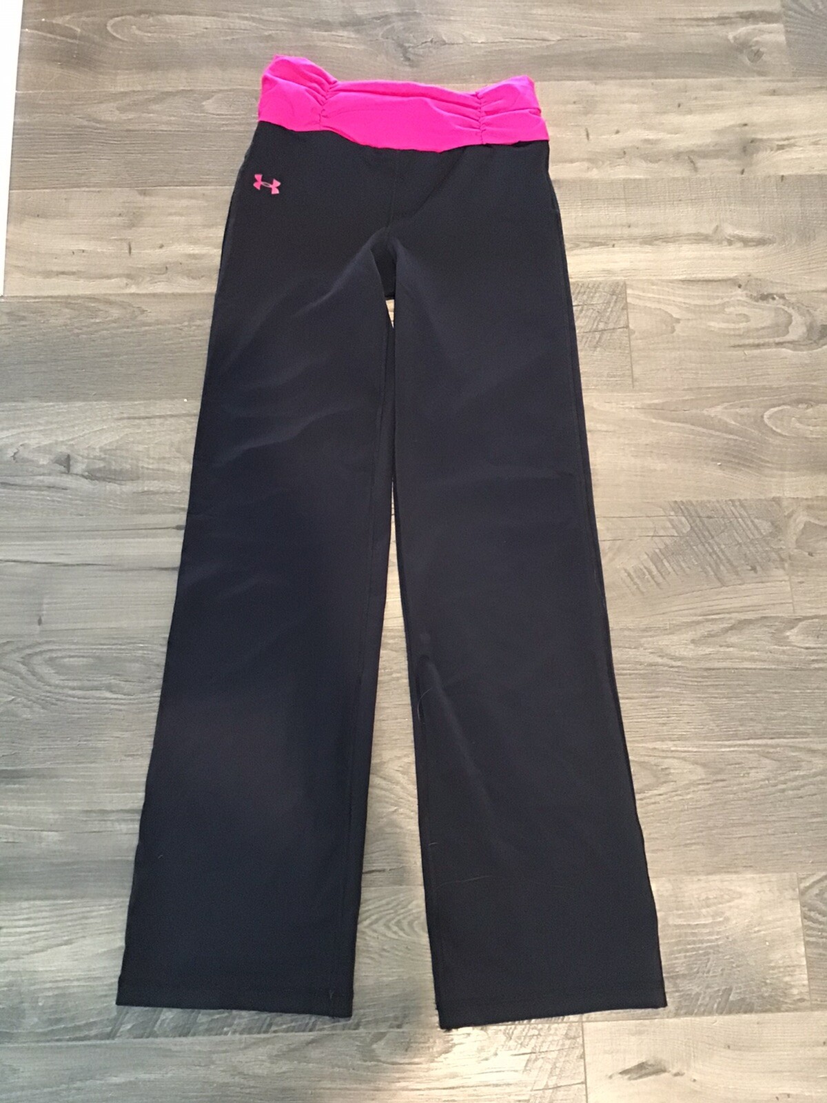 Under Armor Exercising Pants Medium - image 1