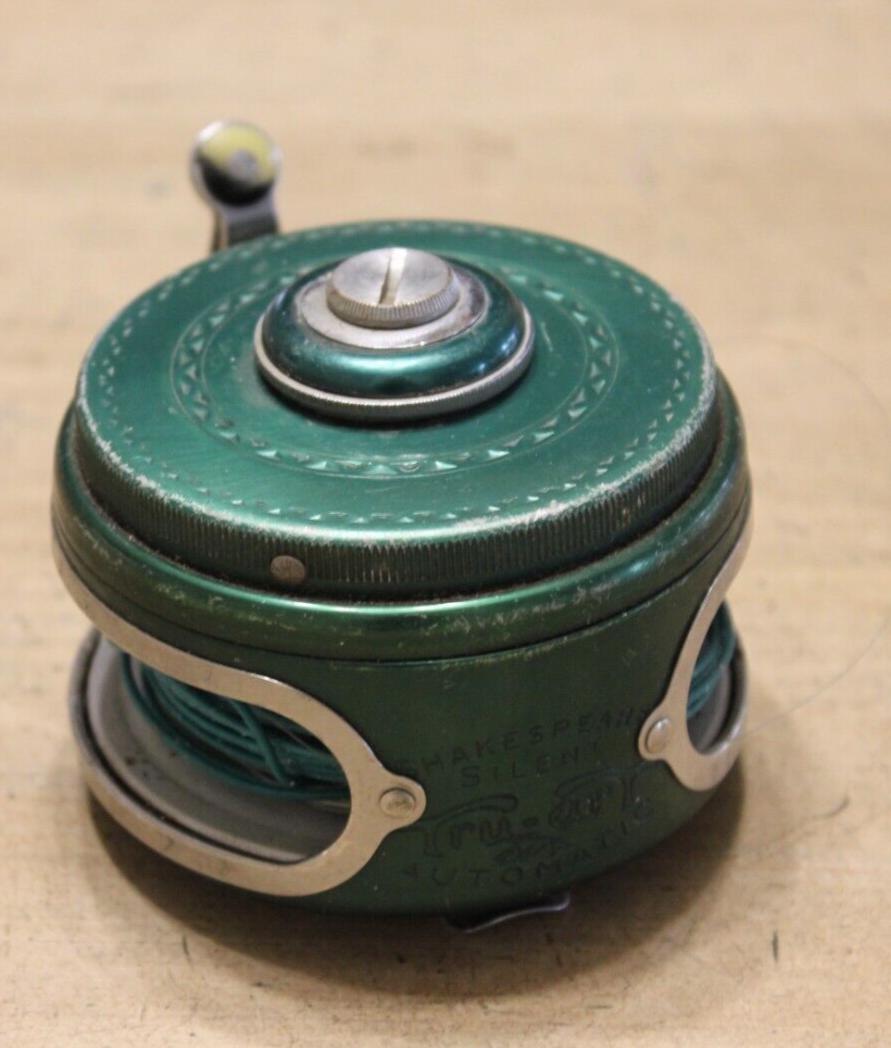 Vintage Shakespeare No. 1837 Model GB Silent TruArt Automatic Fly