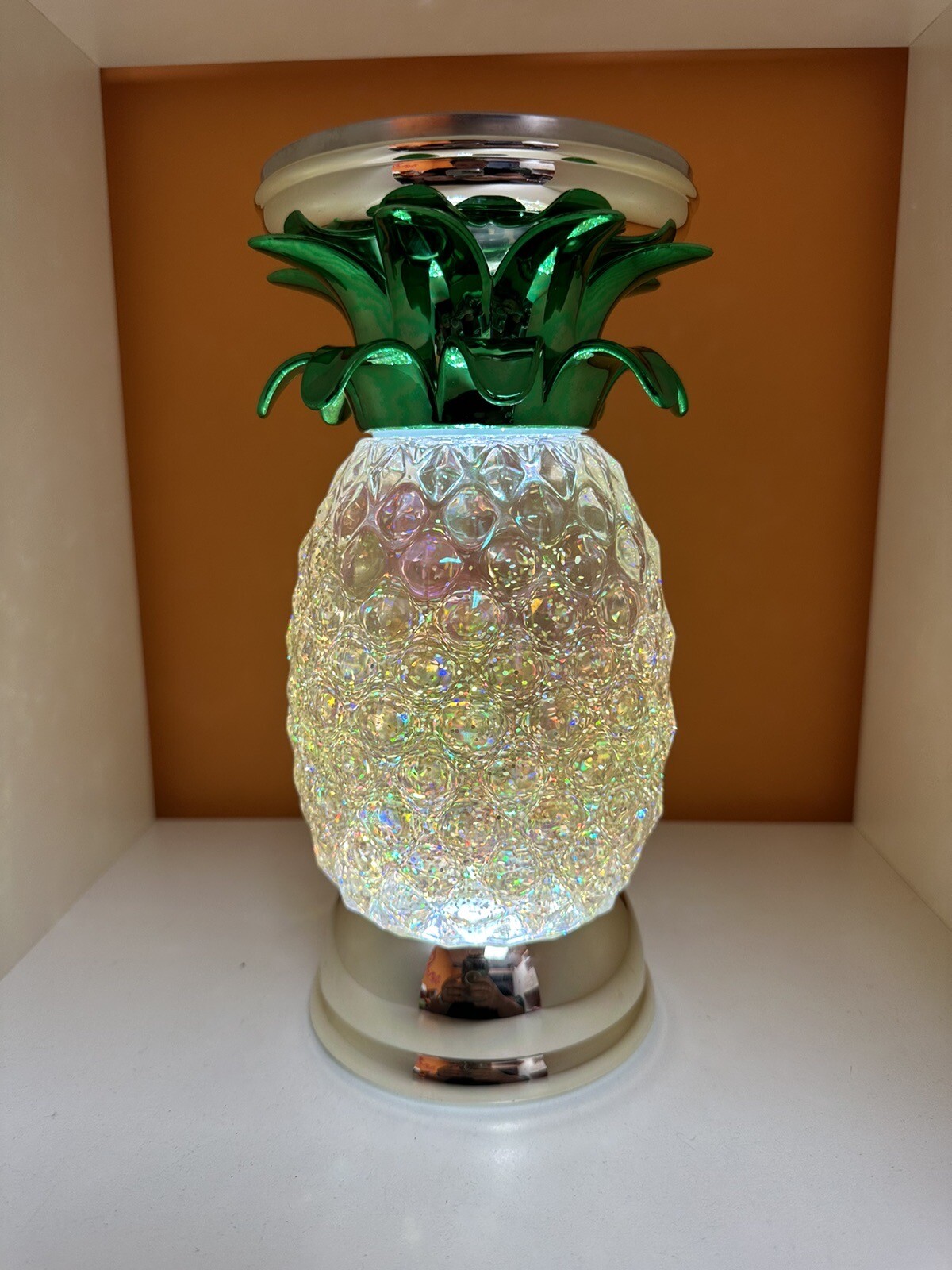 Bath & Body Works Lighted Water Globe Pineapple 3 Wick Candle Holder .