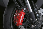 Etrier de frein avant droit gauche en rouge Suzuki GSX-S1000GX/GSX-S1000GT Brembo