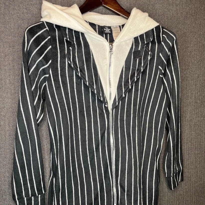 Traje de pijama Pesadilla antes de Navidad para hombre XS negro blanco polar cremallera  Foto 3 de 4