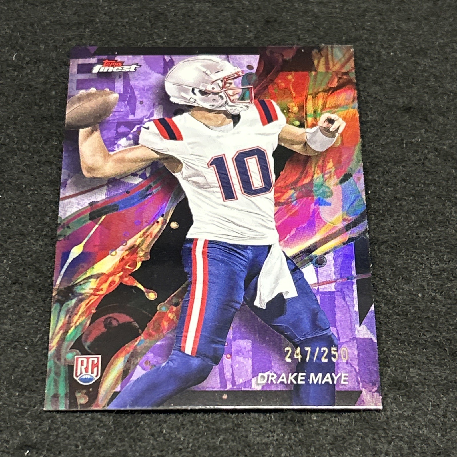 2024 Topps Finest Drake Maye #62 (RC) Purple Rookie (#’d 247/250)