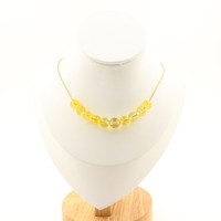 Mineralien Und Edelsteine. Halskette Mit 10 Citrin Perlen 8 Mm. Kette Aus Stahl