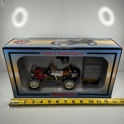 NEW Snap On Tools 1920s Pedal Racer 1/6 Die Cast W/Helmet Tool Chest Replica NIB - Picture 18 of 20