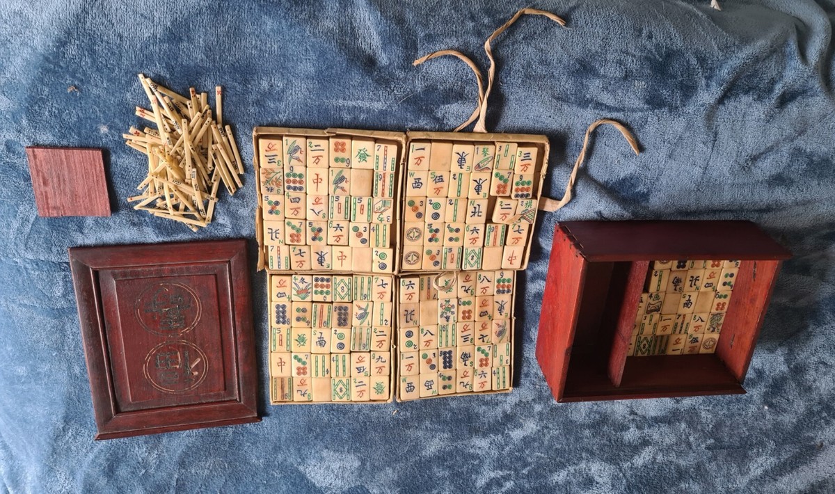 Mahjong Antique BOVINE BONE & BAMBOO MAH JONG Jongg 148