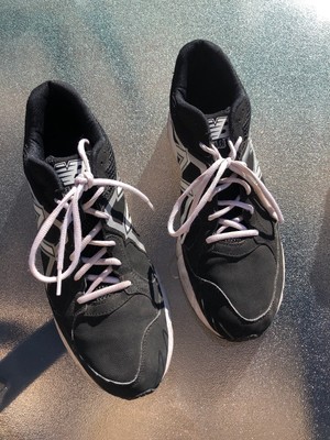 New Balance T500BK Turf beisebol 