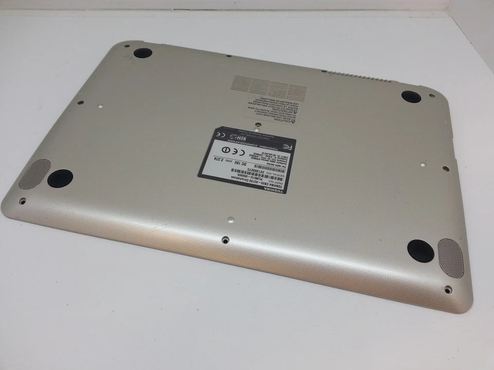 Funda inferior genuina Toshiba Chrome CB35-A3120 + 4 gomas A000286310 / 83 Foto 2 de 4