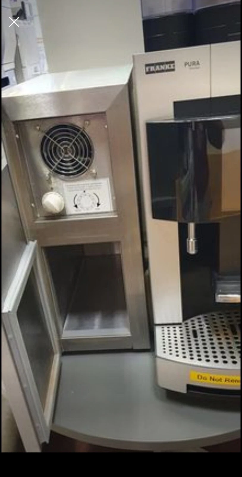 coffee machine with milk frother and grinder